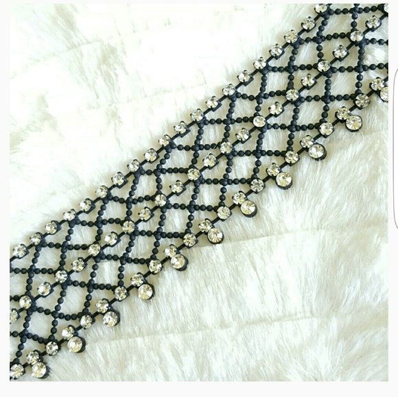 Zara | bling statement  choker - Picture 5 of 5